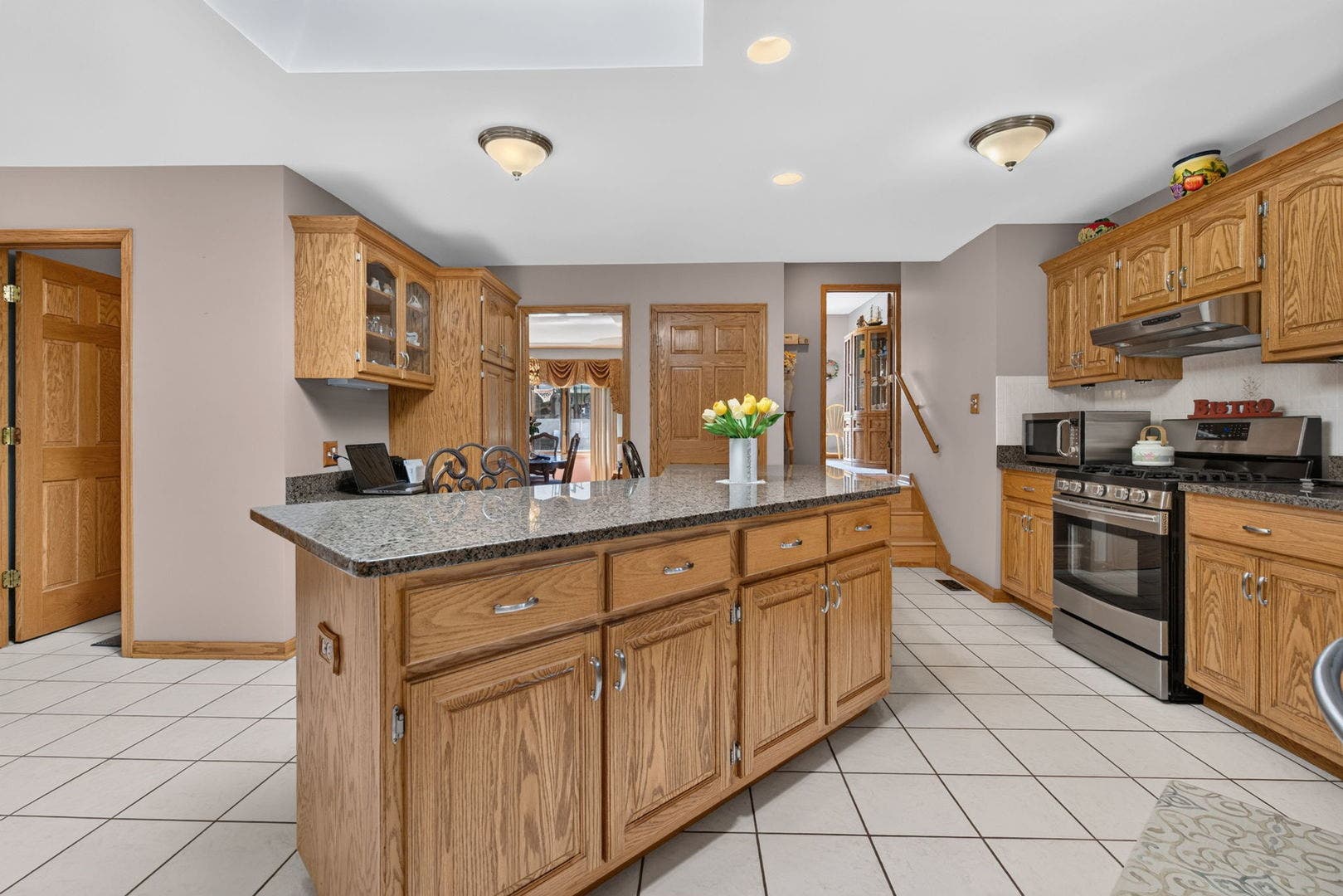12902 W Beaver Lake Drive, Homer Glen, IL 60491 12902 W Beaver Lake Drive, Homer Glen, IL 60491