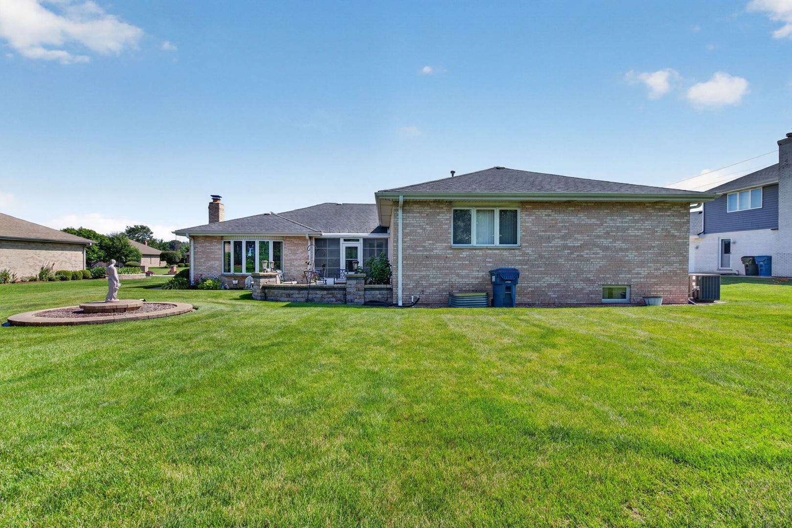 12902 W Beaver Lake Drive, Homer Glen, IL 60491 12902 W Beaver Lake Drive, Homer Glen, IL 60491