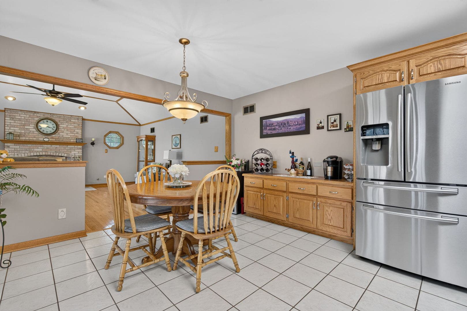 12902 W Beaver Lake Drive, Homer Glen, IL 60491 12902 W Beaver Lake Drive, Homer Glen, IL 60491