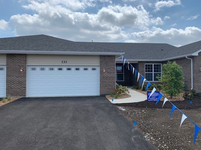 453 RIDGE Lane, Bolingbrook, IL 60440 453 RIDGE Lane, Bolingbrook, IL 60440