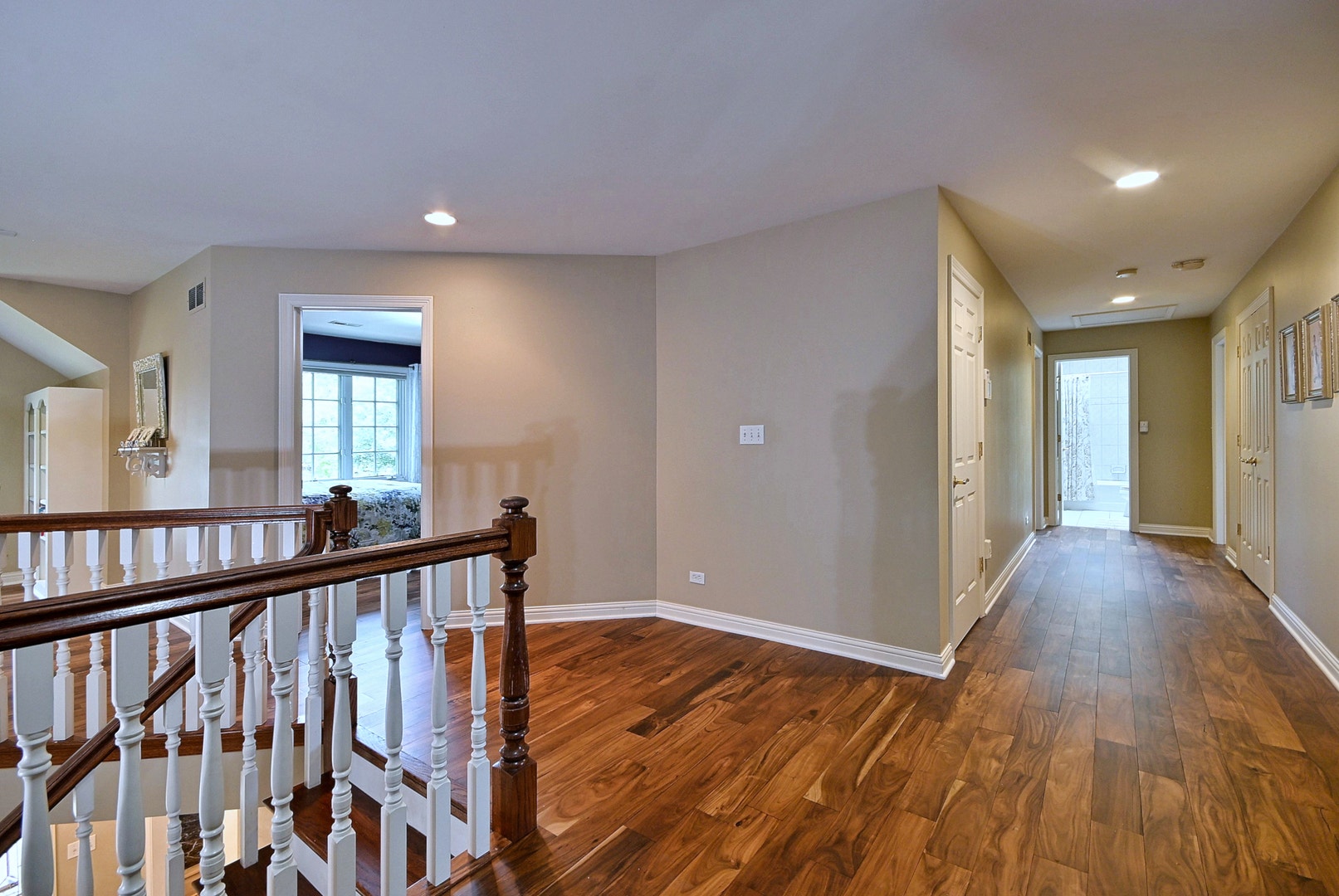 155 S Chandler Avenue, Elmhurst, IL 60126