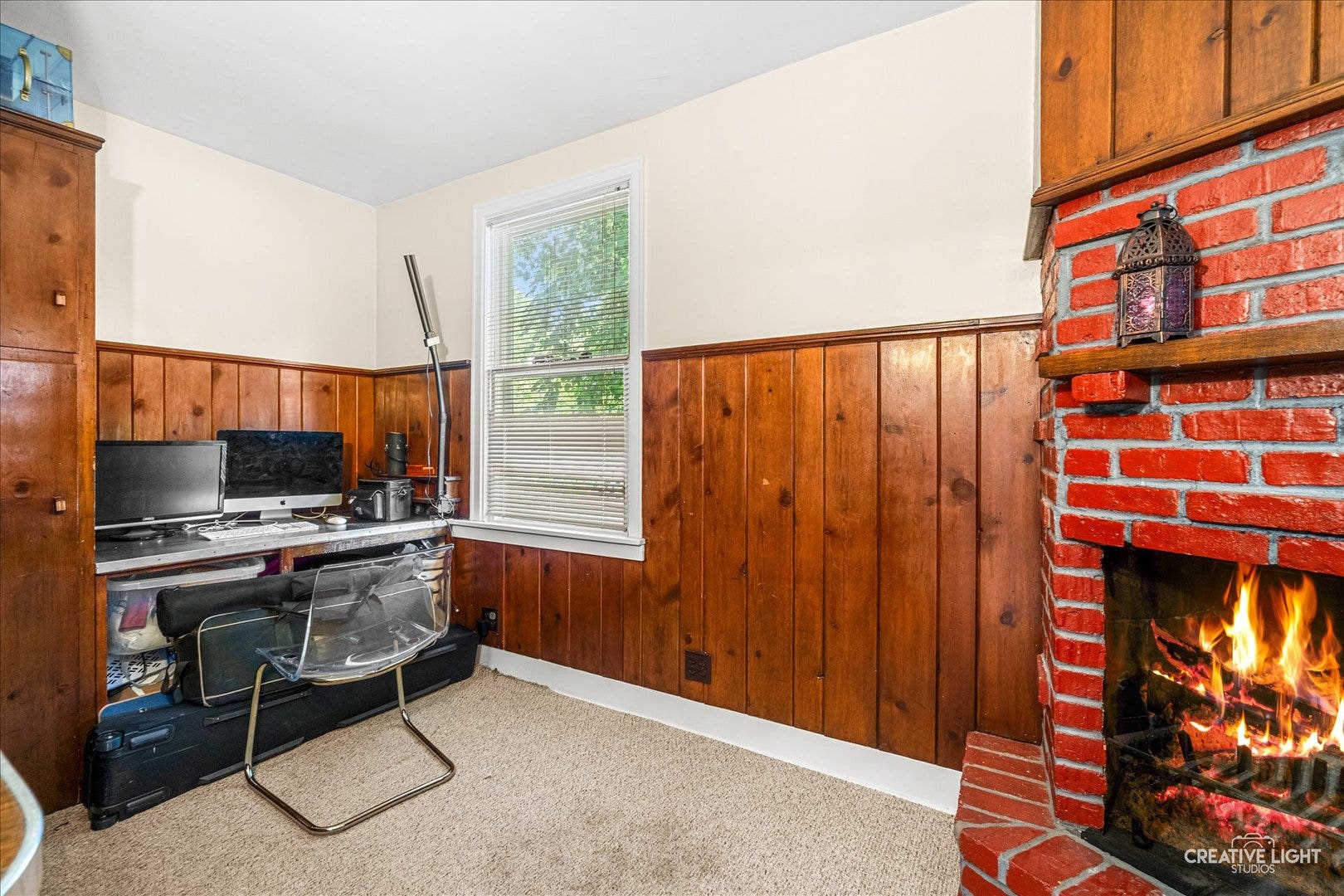 384 E Chicago Street, Elgin, IL 60120 384 E Chicago Street, Elgin, IL 60120