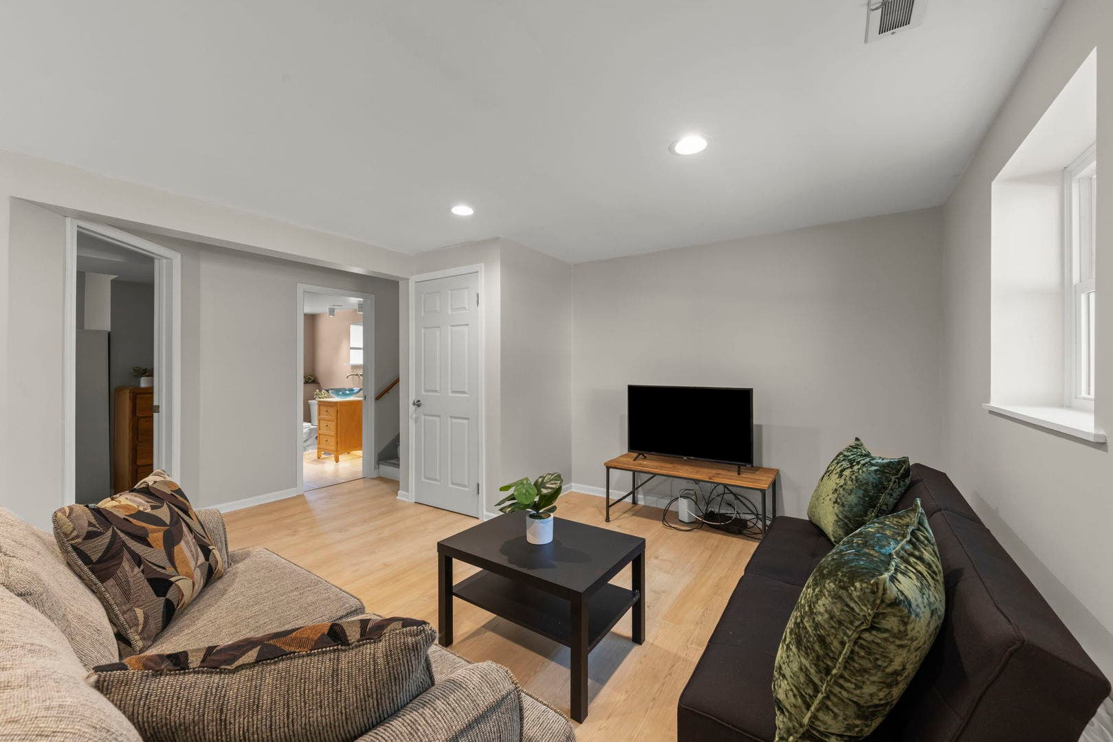 4401 Florence Avenue, Downers Grove, IL 60515 4401 Florence Avenue, Downers Grove, IL 60515