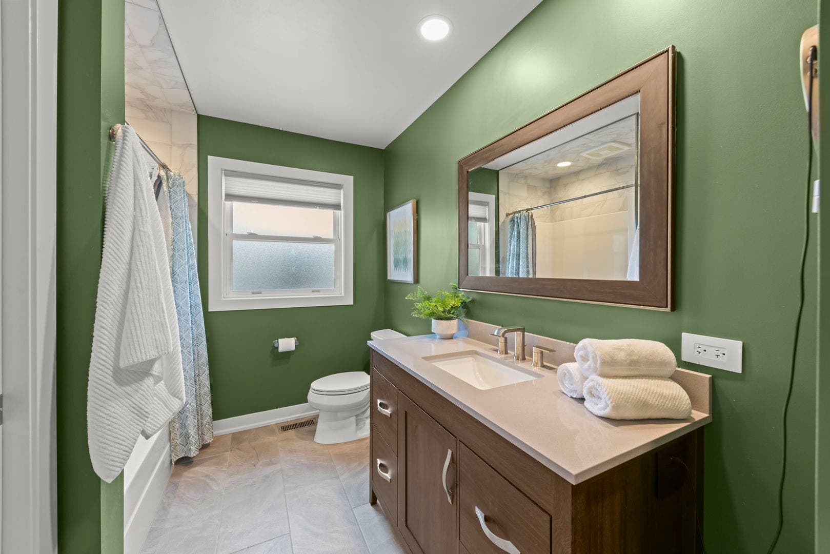 4401 Florence Avenue, Downers Grove, IL 60515 4401 Florence Avenue, Downers Grove, IL 60515
