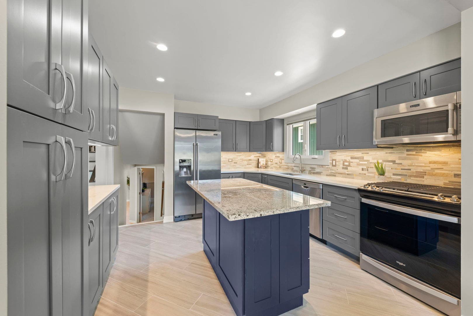 4401 Florence Avenue, Downers Grove, IL 60515 4401 Florence Avenue, Downers Grove, IL 60515