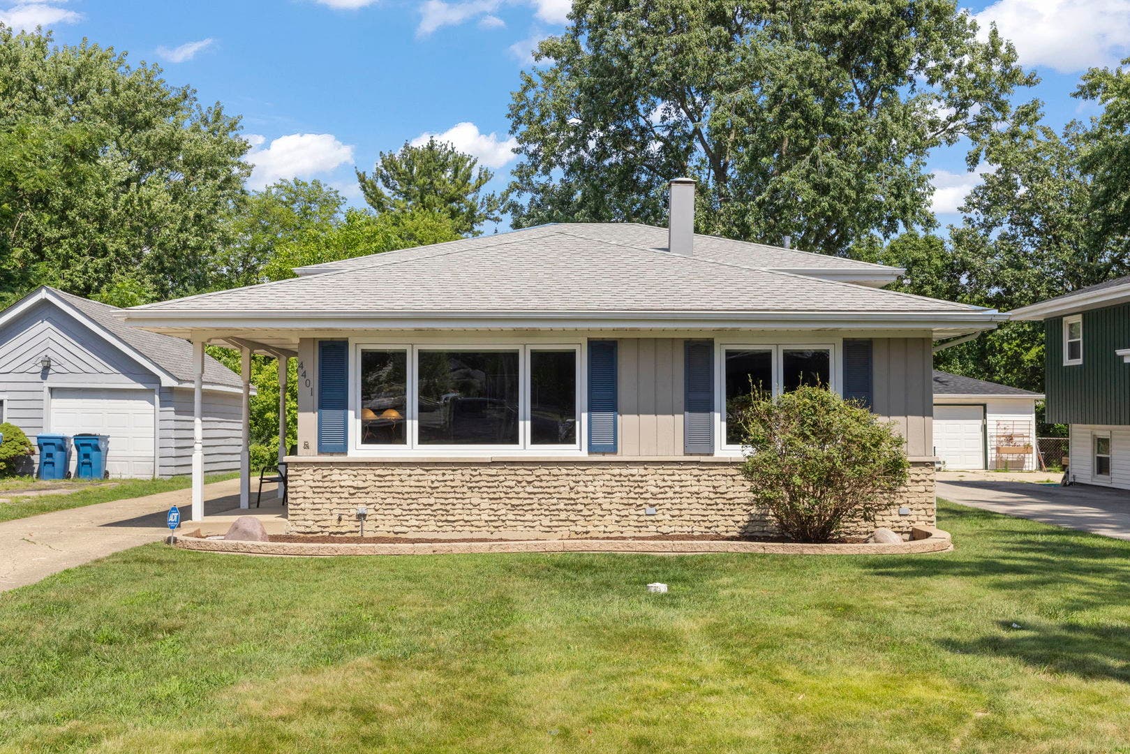 4401 Florence Avenue, Downers Grove, IL 60515 4401 Florence Avenue, Downers Grove, IL 60515