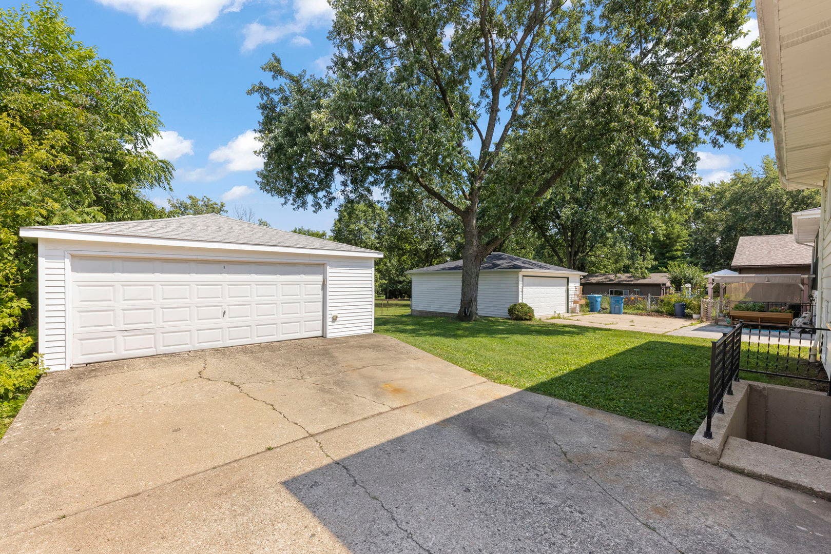 4401 Florence Avenue, Downers Grove, IL 60515 4401 Florence Avenue, Downers Grove, IL 60515