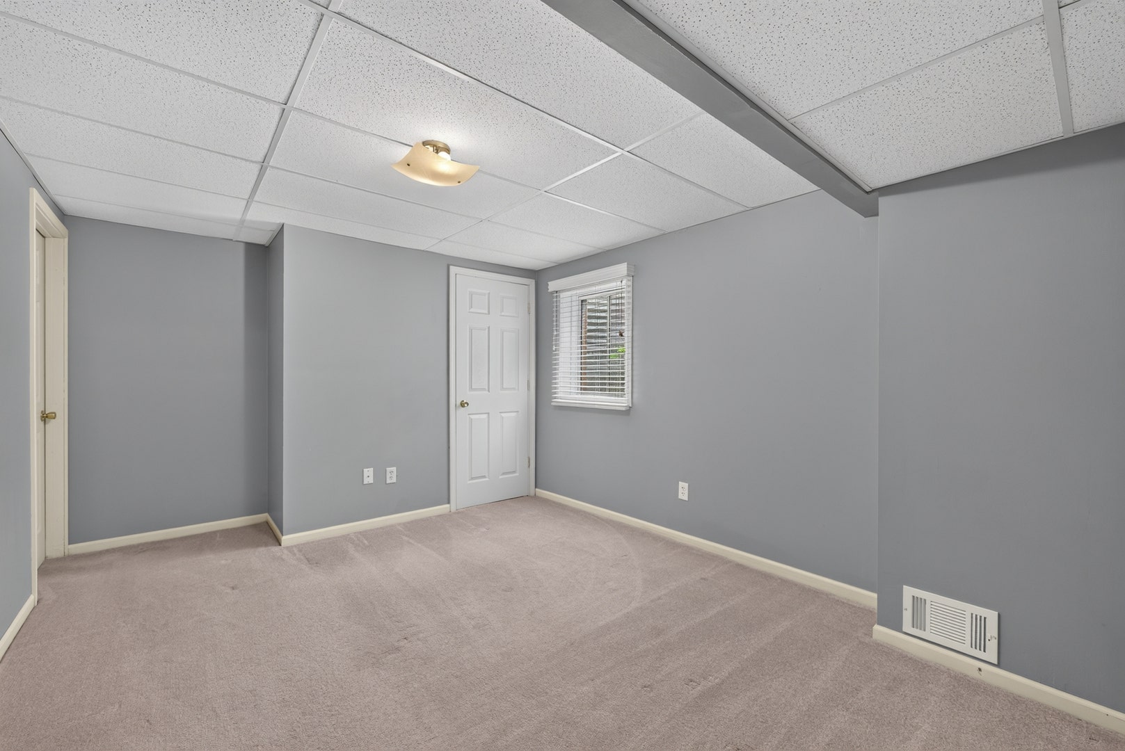 12 Foxglove Court, Bolingbrook, IL 60440 12 Foxglove Court, Bolingbrook, IL 60440