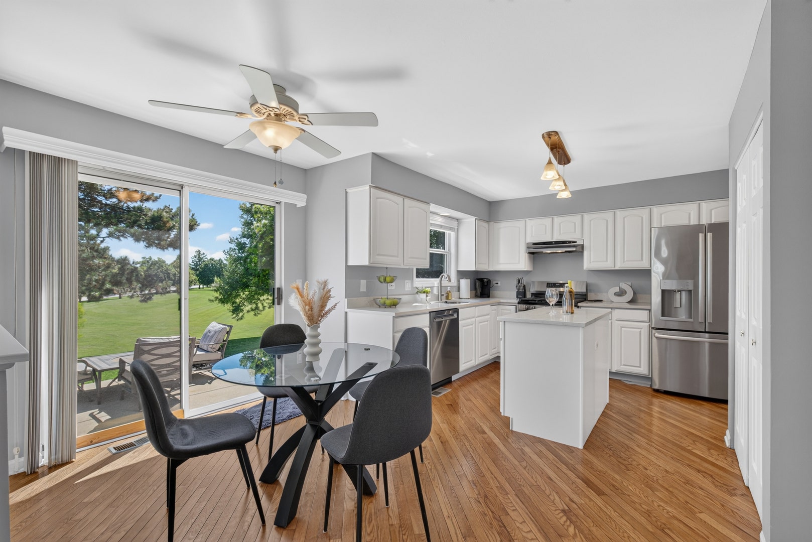 12 Foxglove Court, Bolingbrook, IL 60440 12 Foxglove Court, Bolingbrook, IL 60440