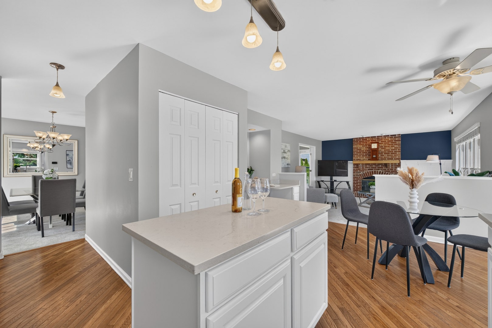 12 Foxglove Court, Bolingbrook, IL 60440 12 Foxglove Court, Bolingbrook, IL 60440