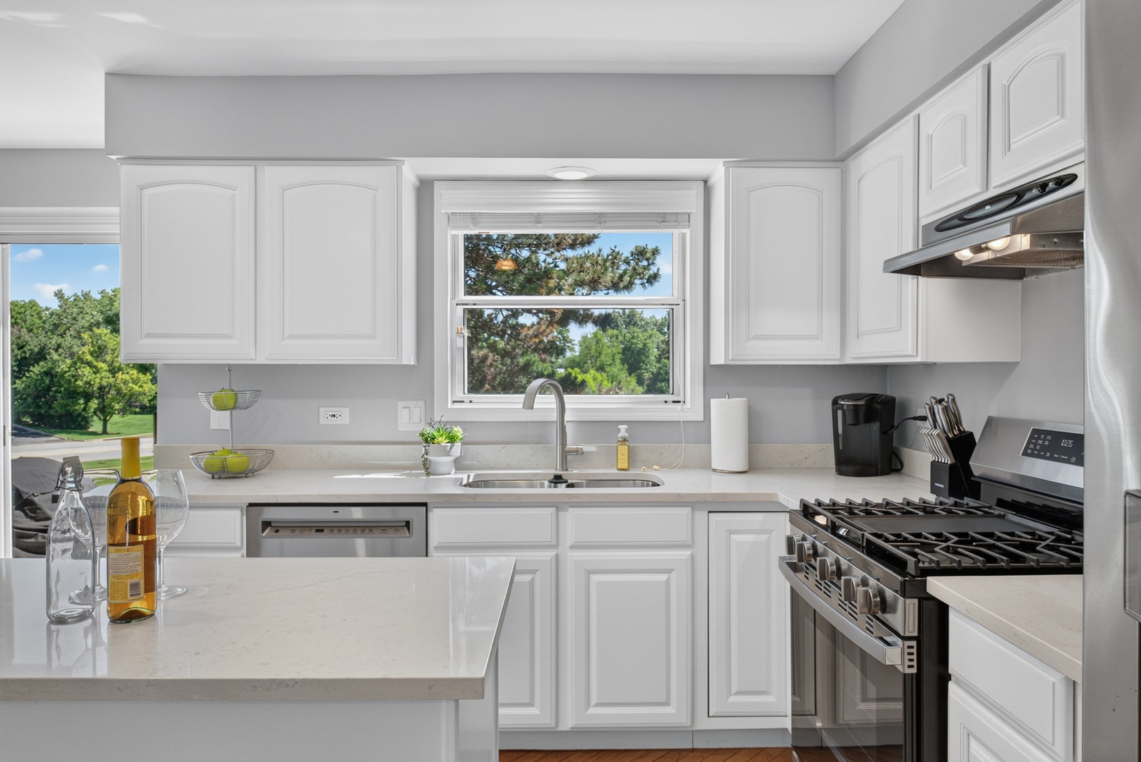 12 Foxglove Court, Bolingbrook, IL 60440 12 Foxglove Court, Bolingbrook, IL 60440