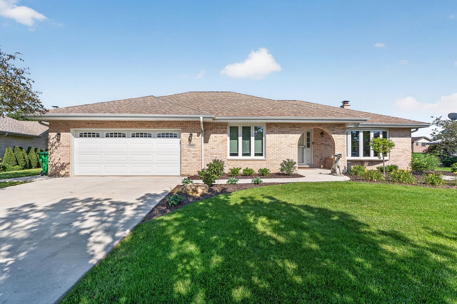 Property photo for 15255 Rosarie Drive, Homer Glen, IL