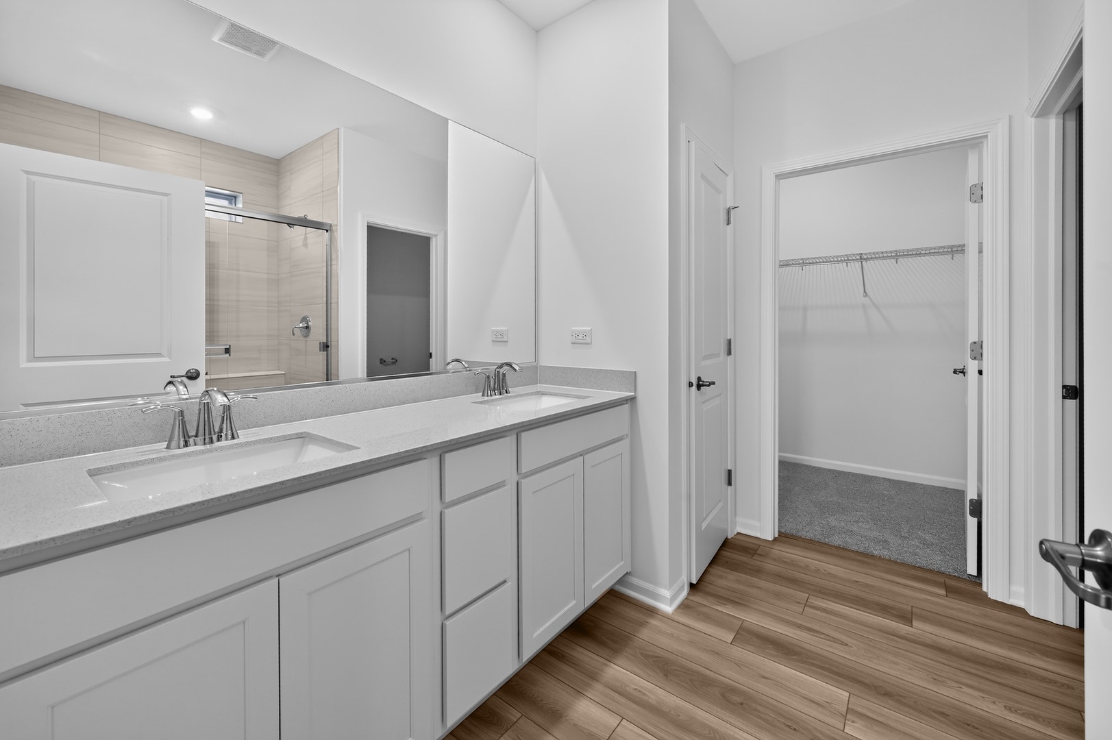 2013 Kenilworth Place, Aurora, IL 60506
