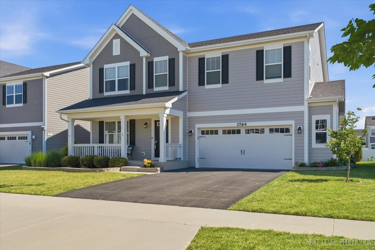 3764 St James Court, Elgin, IL 60124 3764 St James Court, Elgin, IL 60124