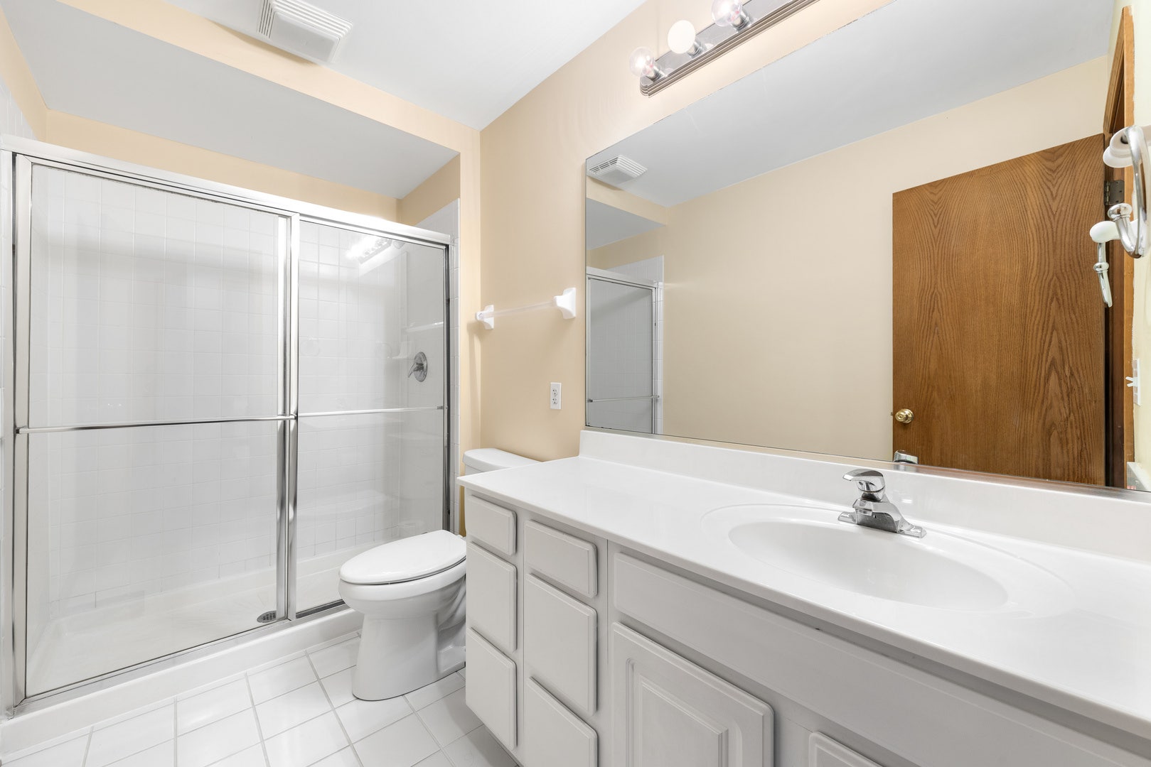 855 Ayers Street, Bolingbrook, IL 60440 855 Ayers Street, Bolingbrook, IL 60440