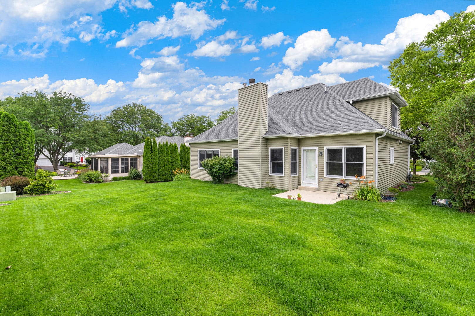 855 Ayers Street, Bolingbrook, IL 60440 855 Ayers Street, Bolingbrook, IL 60440