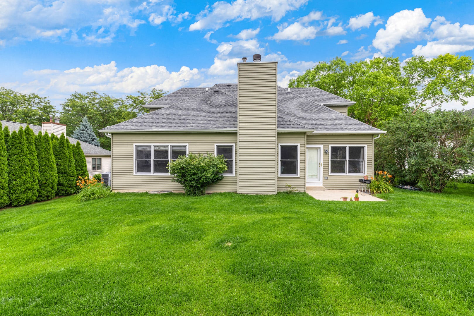 855 Ayers Street, Bolingbrook, IL 60440 855 Ayers Street, Bolingbrook, IL 60440