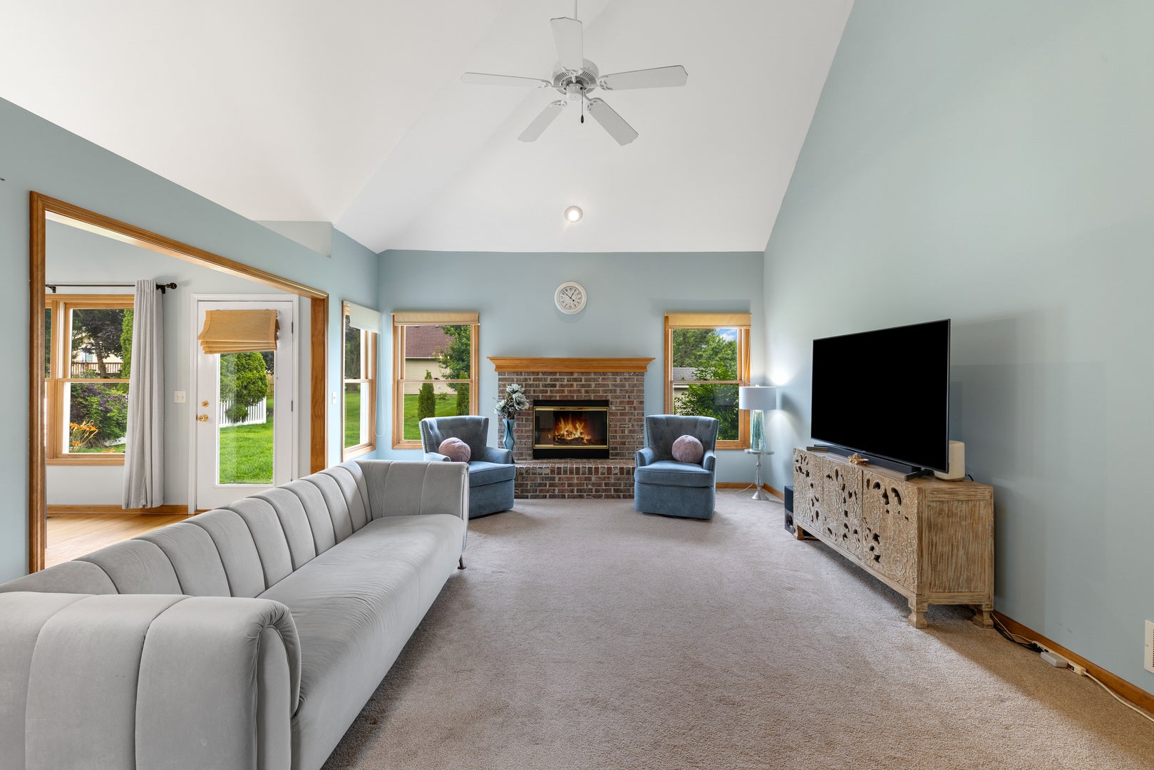 855 Ayers Street, Bolingbrook, IL 60440 855 Ayers Street, Bolingbrook, IL 60440