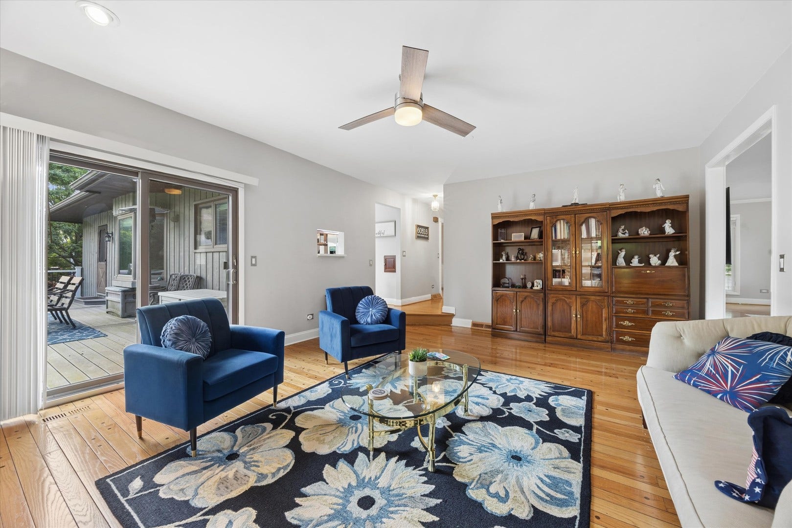 1490 Wood Avenue, Downers Grove, IL 60515 1490 Wood Avenue, Downers Grove, IL 60515