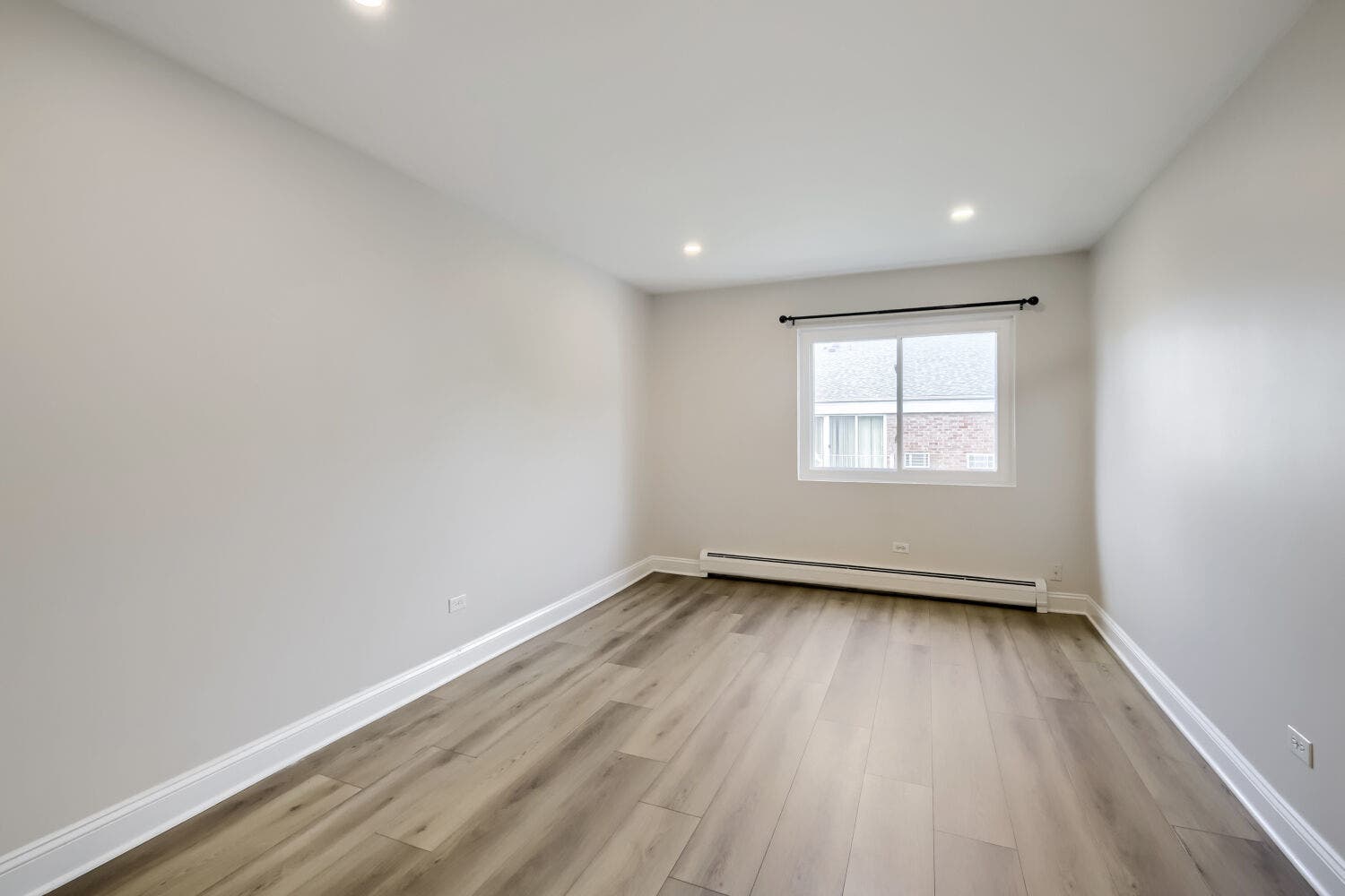 543 Burlington Avenue, #212, Downers Grove, IL 60515 543 Burlington Avenue, #212, Downers Grove, IL 60515