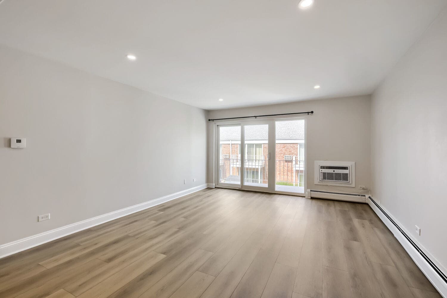 543 Burlington Avenue, #212, Downers Grove, IL 60515 543 Burlington Avenue, #212, Downers Grove, IL 60515