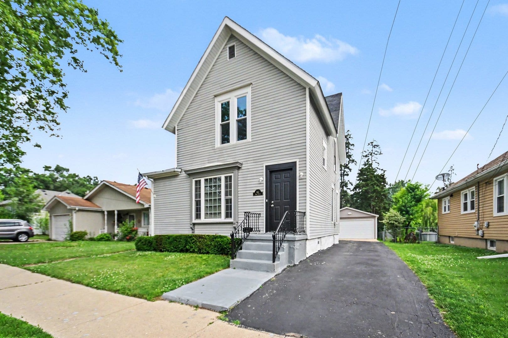 662 Bent Street, Elgin, IL 60120 662 Bent Street, Elgin, IL 60120