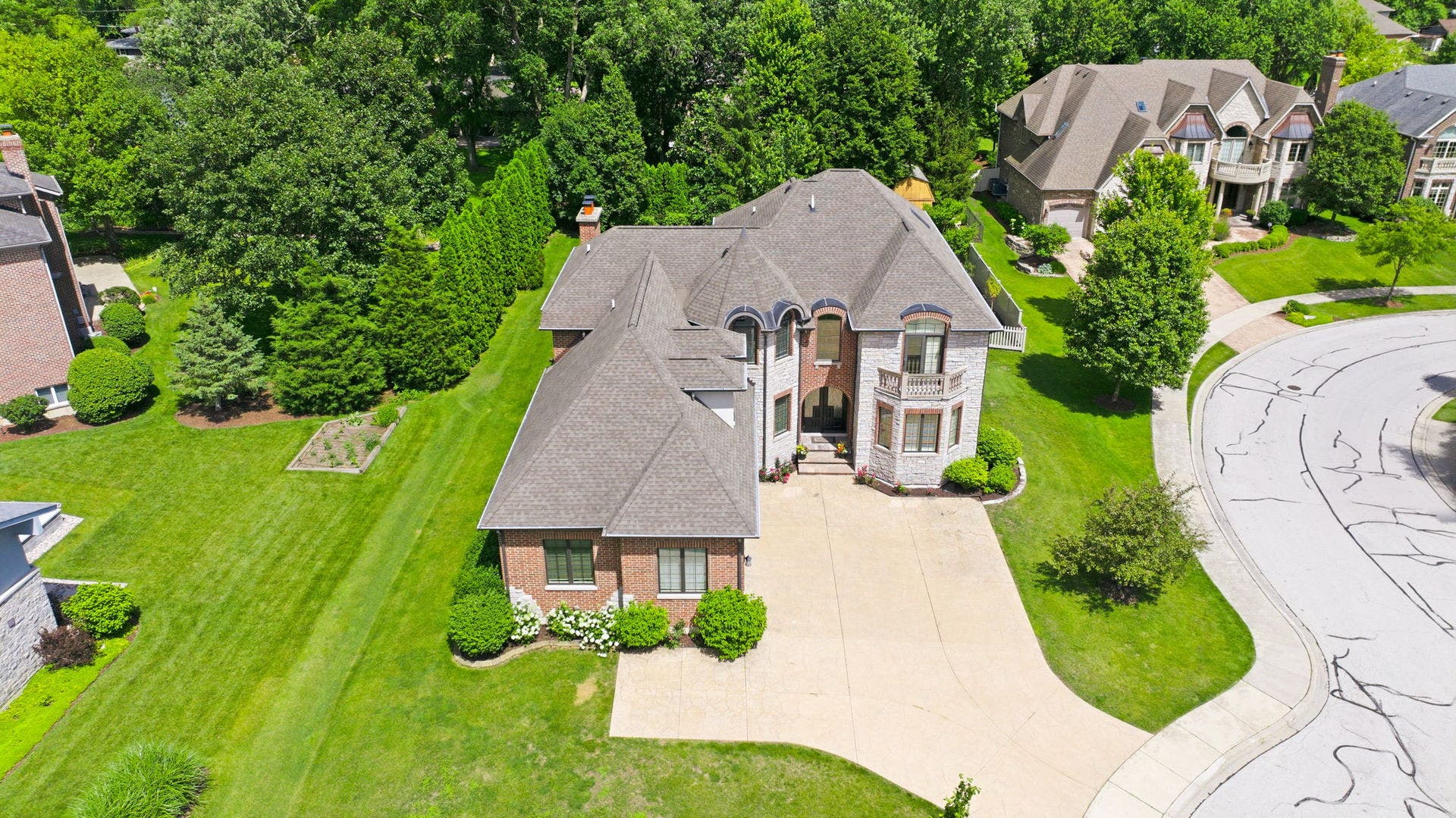 1736 Brian Grant Court, Downers Grove, IL 60516