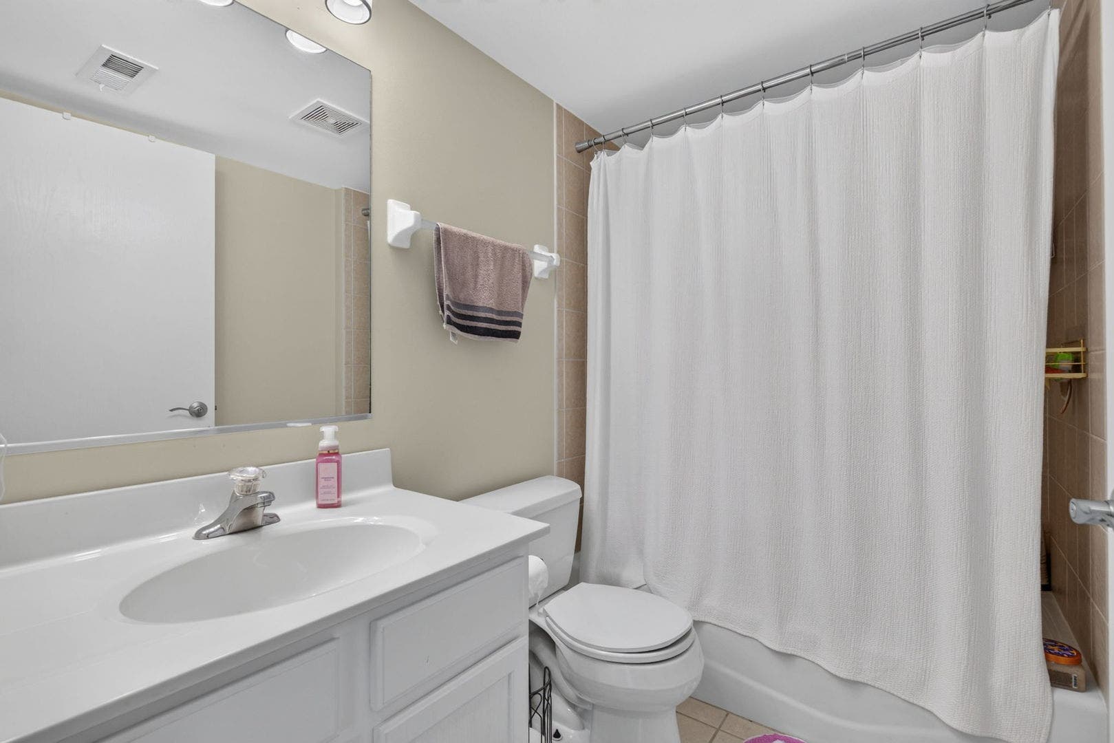 6955 Heritage Circle, #3-1C, Orland Park, IL 60462