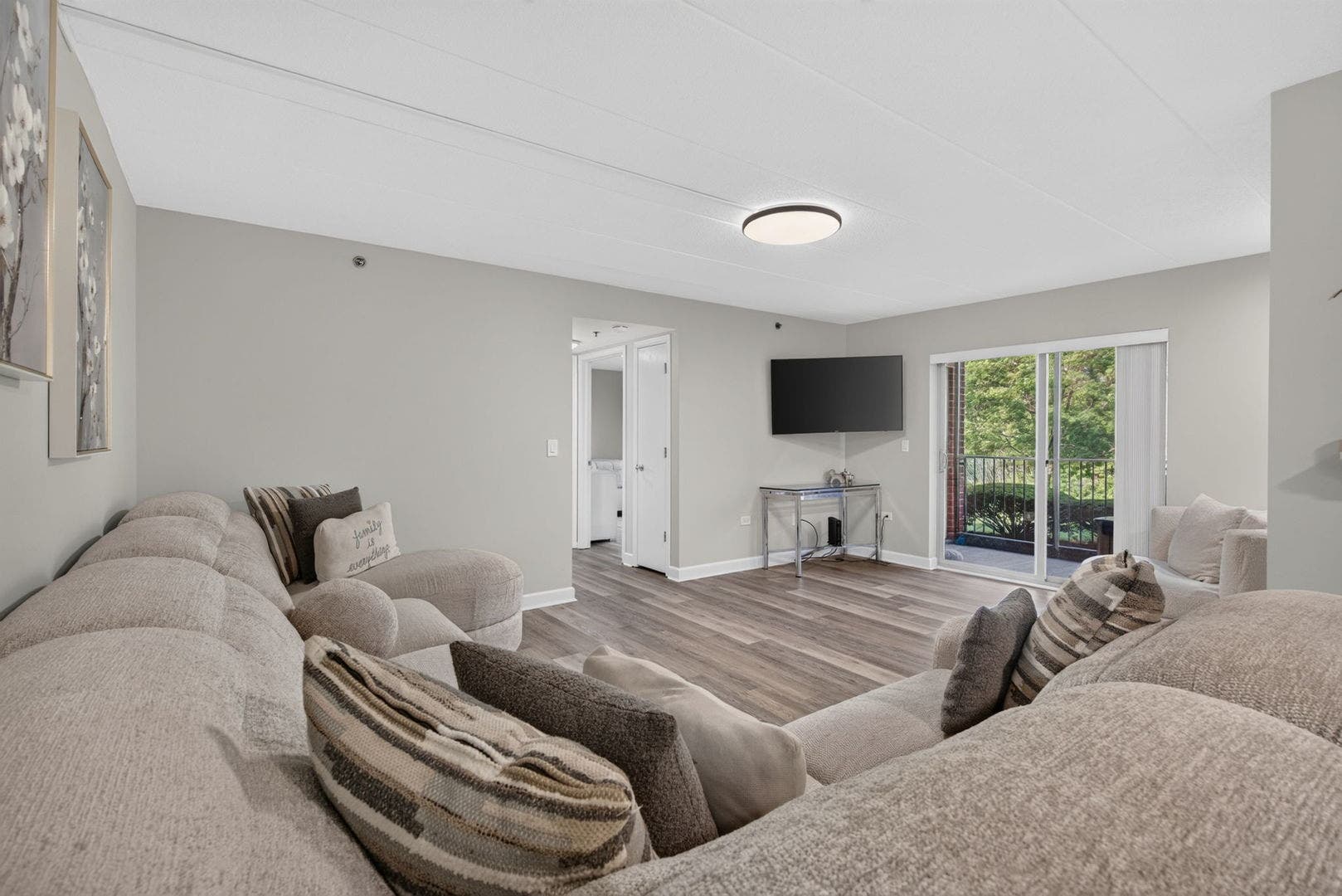 6955 Heritage Circle, #3-1C, Orland Park, IL 60462