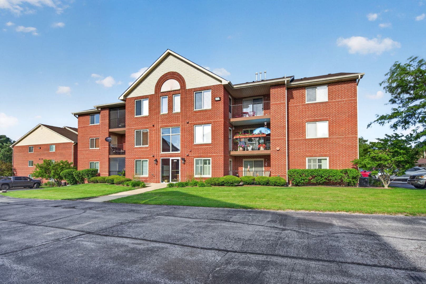 6955 Heritage Circle, #3-1C, Orland Park, IL 60462