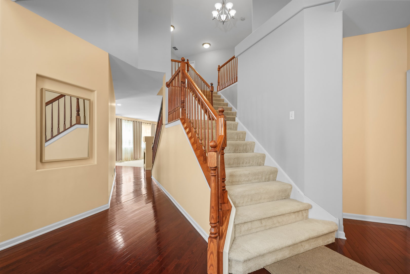 239 Pawtucket Avenue, Elgin, IL 60124 239 Pawtucket Avenue, Elgin, IL 60124