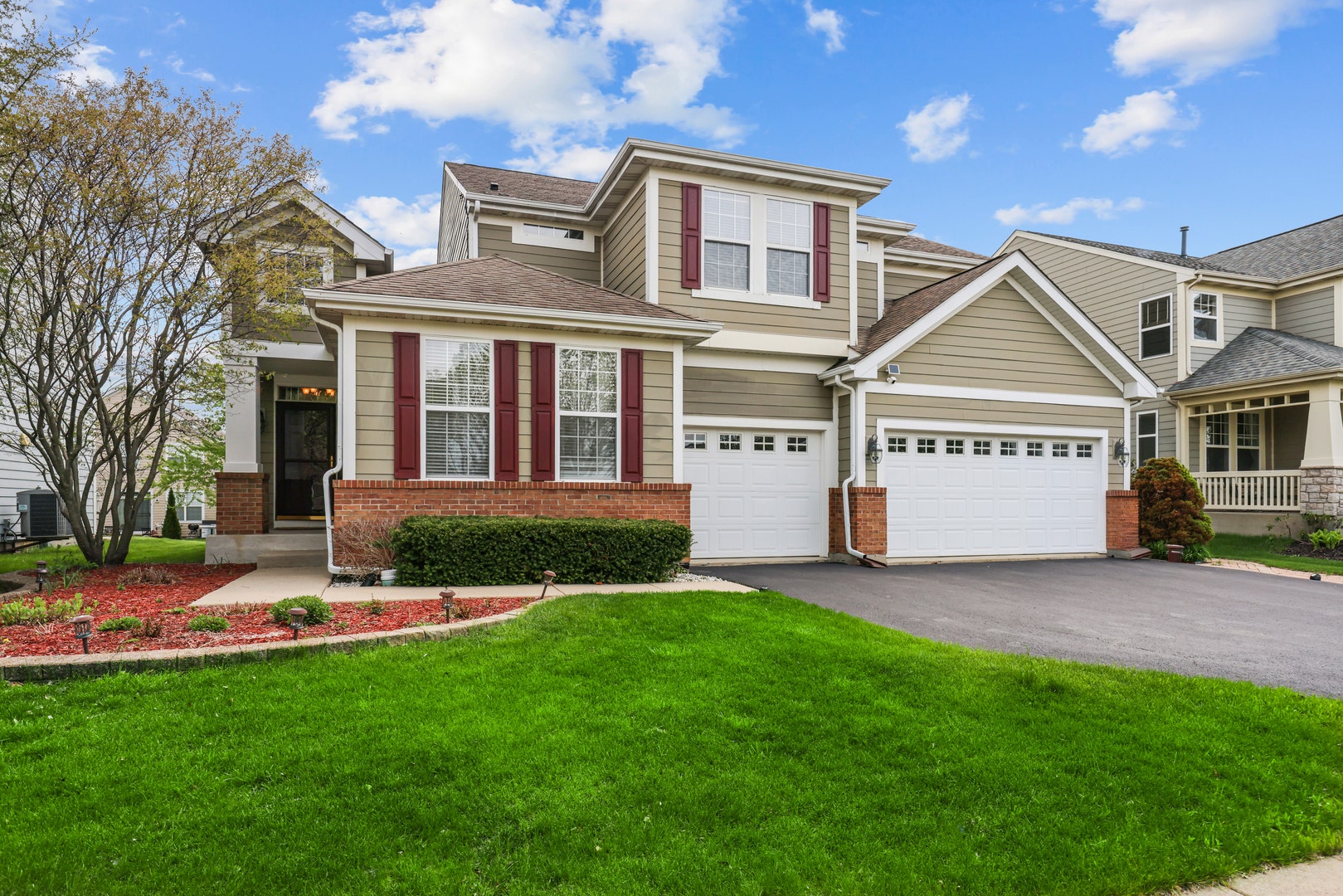 239 Pawtucket Avenue, Elgin, IL 60124 239 Pawtucket Avenue, Elgin, IL 60124
