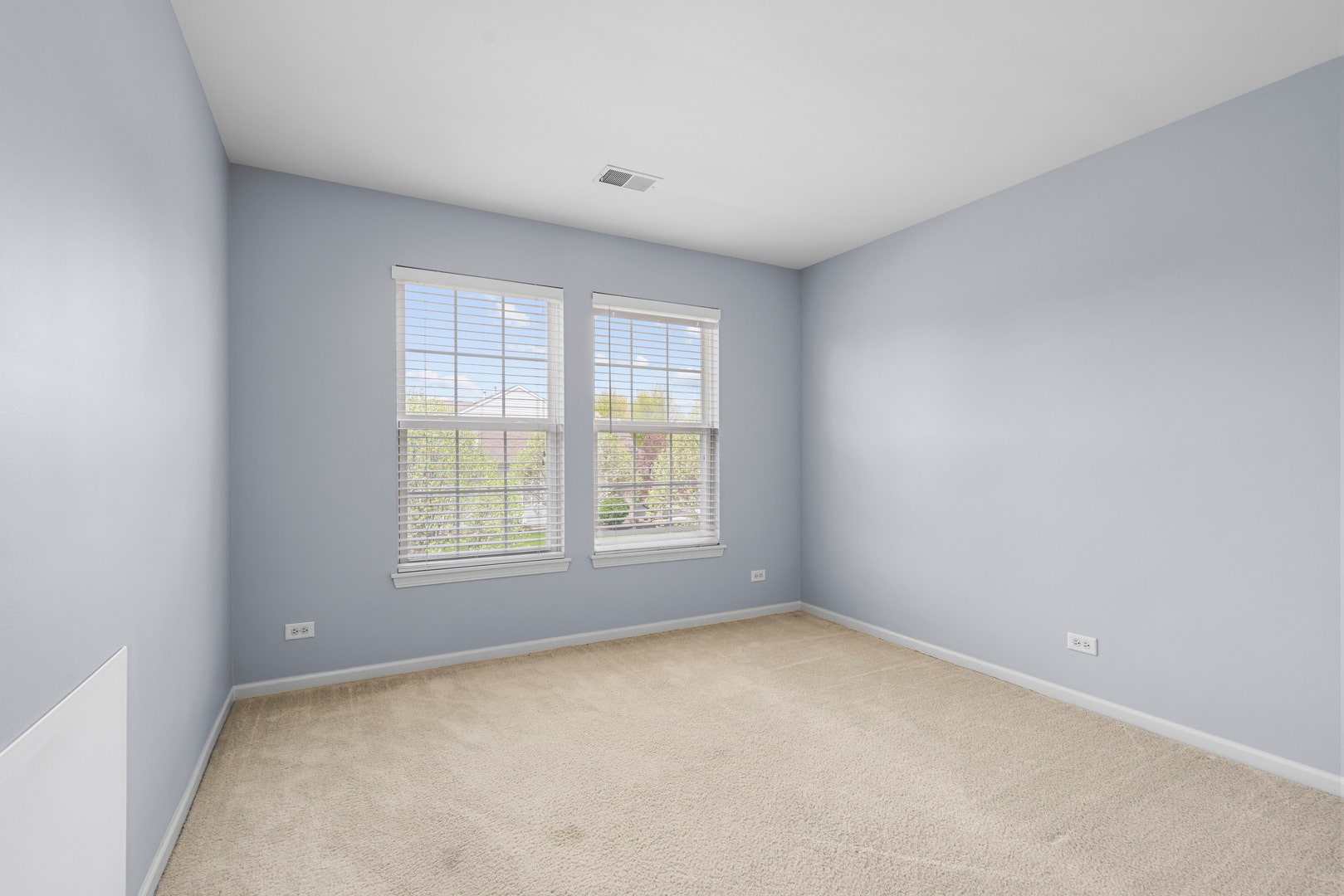 239 Pawtucket Avenue, Elgin, IL 60124 239 Pawtucket Avenue, Elgin, IL 60124
