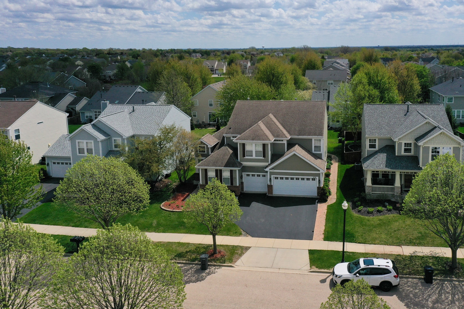 239 Pawtucket Avenue, Elgin, IL 60124 239 Pawtucket Avenue, Elgin, IL 60124