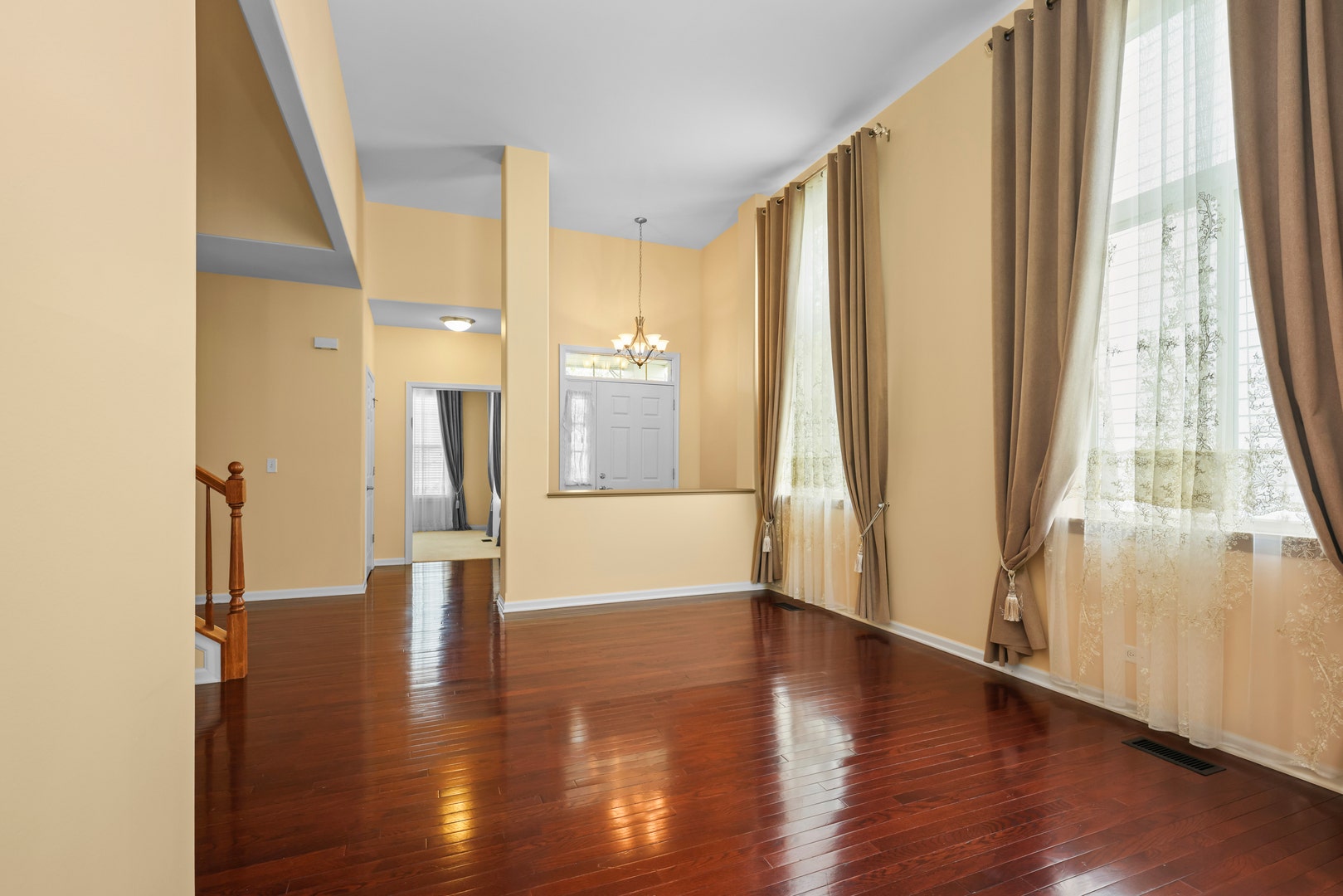 239 Pawtucket Avenue, Elgin, IL 60124 239 Pawtucket Avenue, Elgin, IL 60124