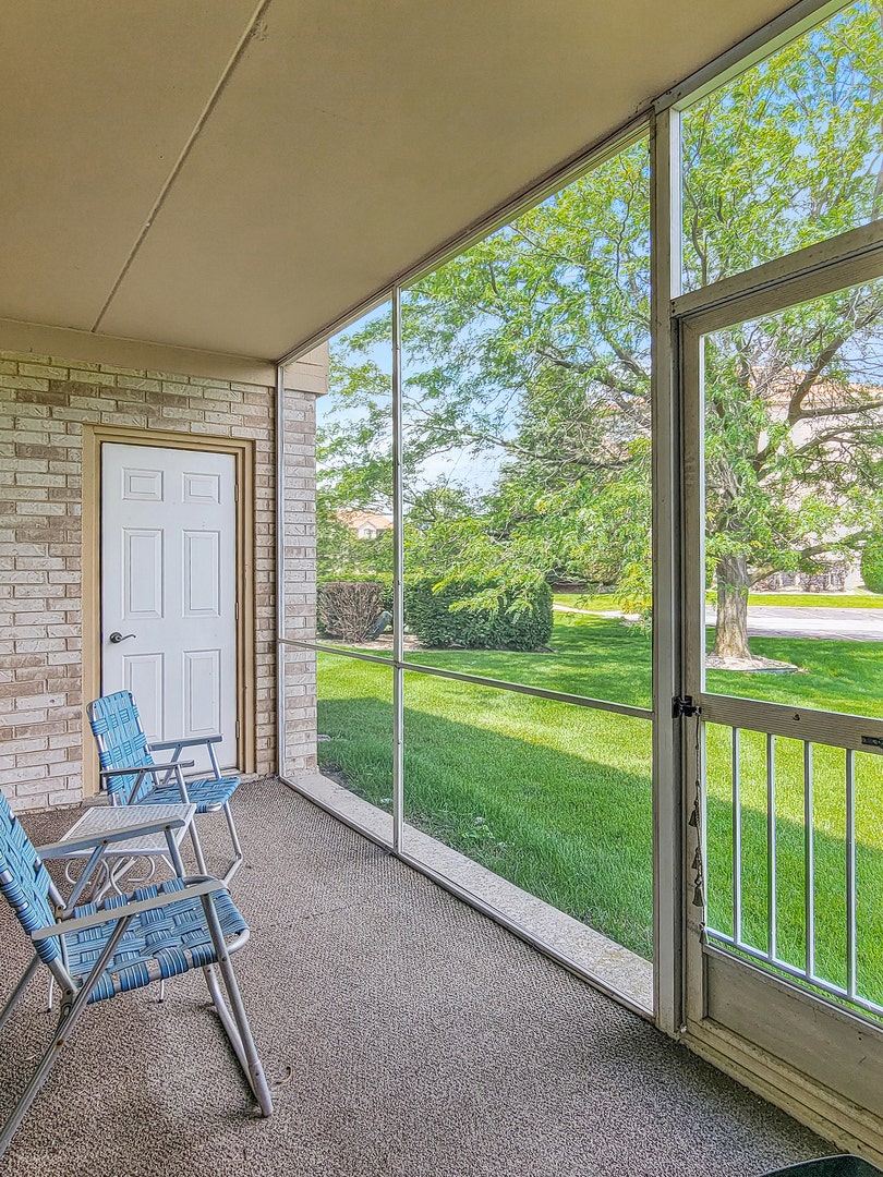 18431 PINE CONE Drive, #1, Tinley Park, IL 60477 18431 PINE CONE Drive, #1, Tinley Park, IL 60477