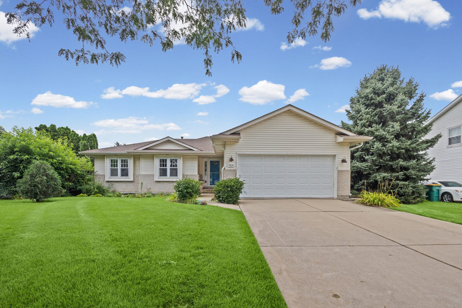 509 Mooney Drive, Joliet, IL 60435 509 Mooney Drive, Joliet, IL 60435