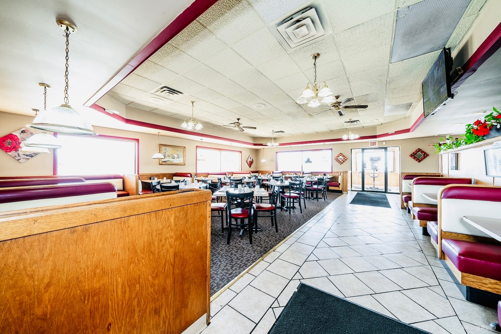 514 S Governors Highway, Peotone, IL 60468 514 S Governors Highway, Peotone, IL 60468