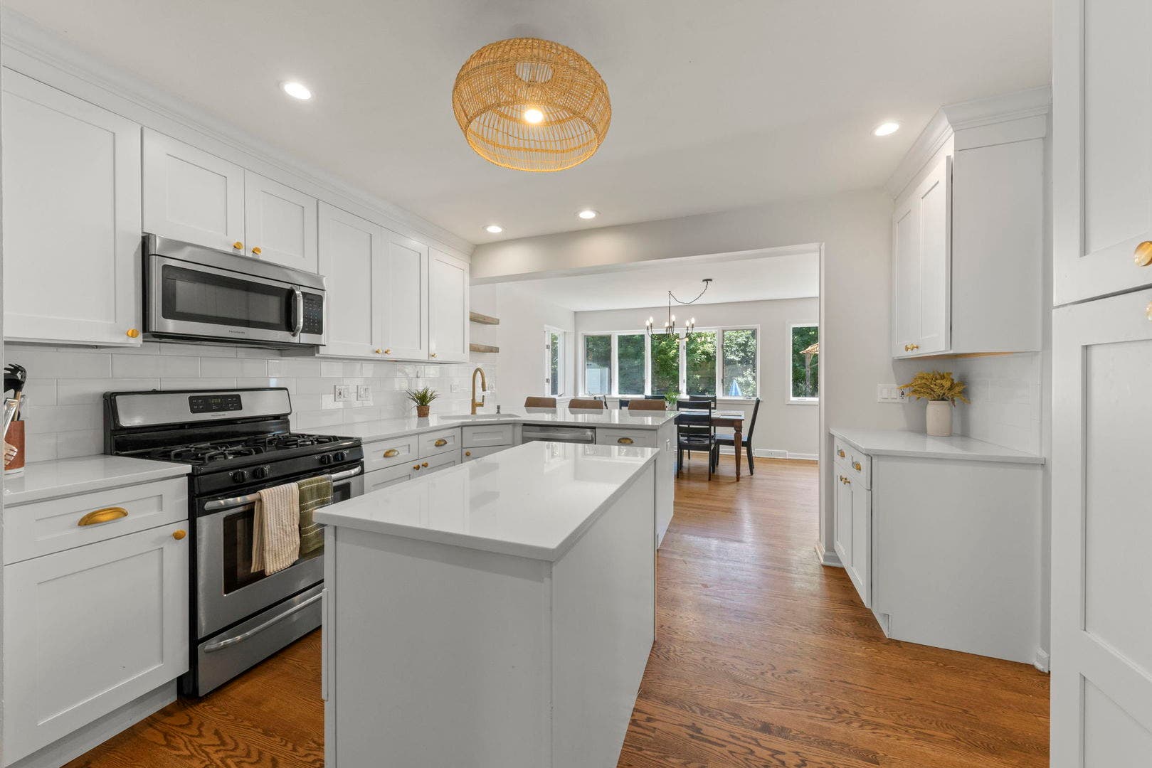311 2nd Street, Downers Grove, IL 60515 311 2nd Street, Downers Grove, IL 60515