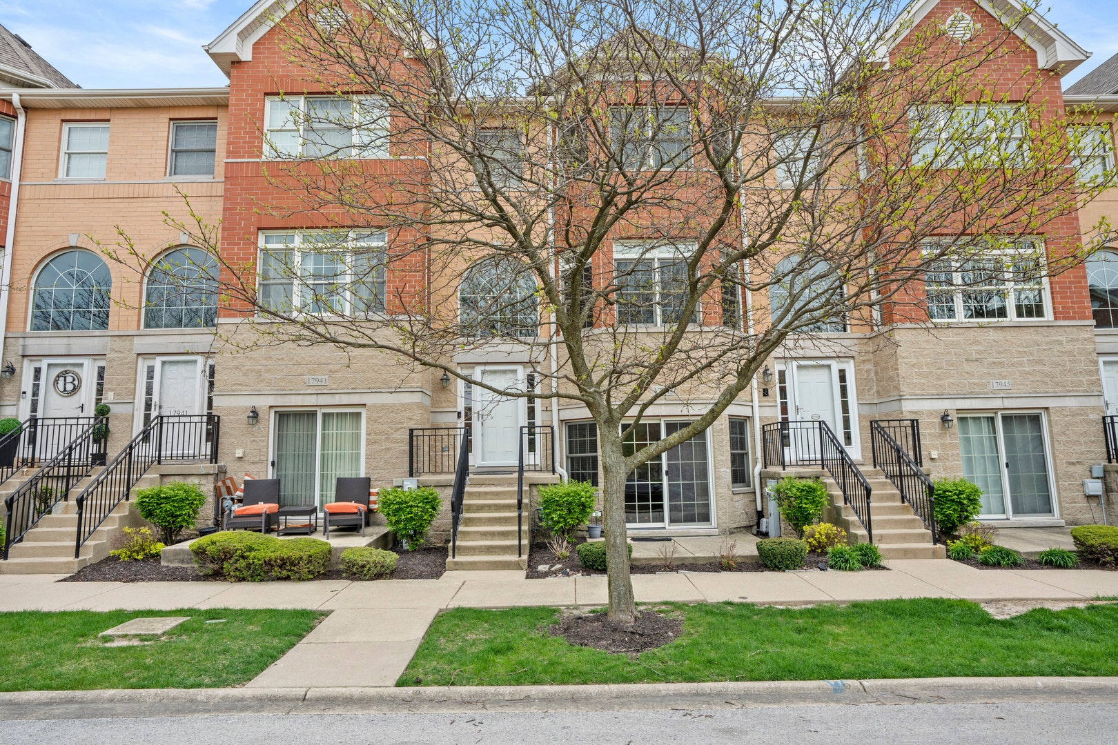 17943 Fountain Circle, Orland Park, IL 60467 17943 Fountain Circle, Orland Park, IL 60467