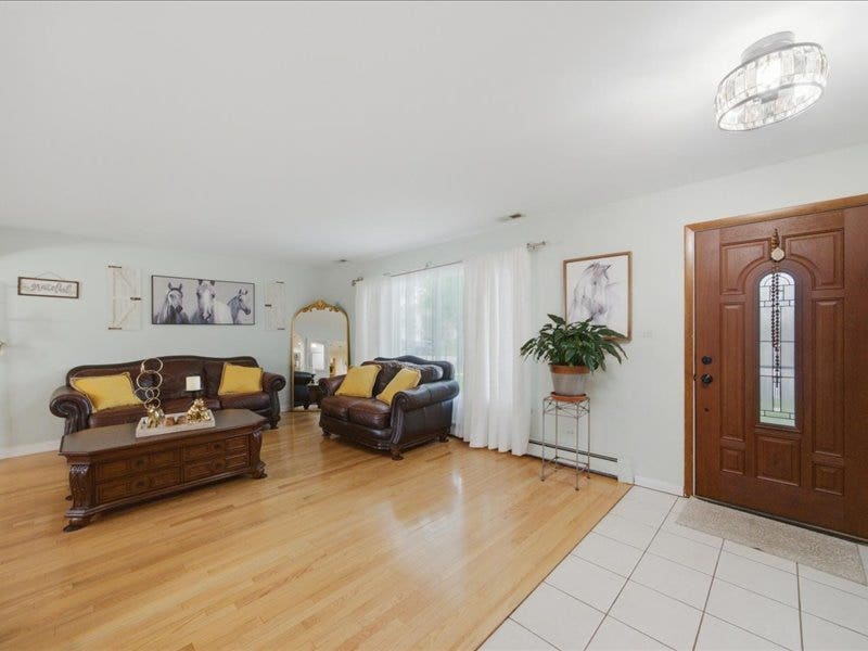 6313 Arcadia Drive, Tinley Park, IL 60477 6313 Arcadia Drive, Tinley Park, IL 60477