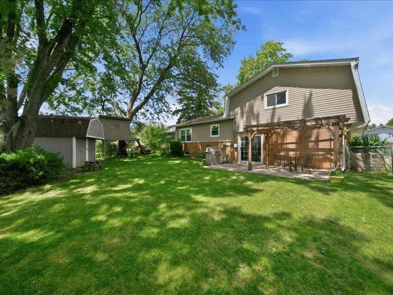 6313 Arcadia Drive, Tinley Park, IL 60477 6313 Arcadia Drive, Tinley Park, IL 60477