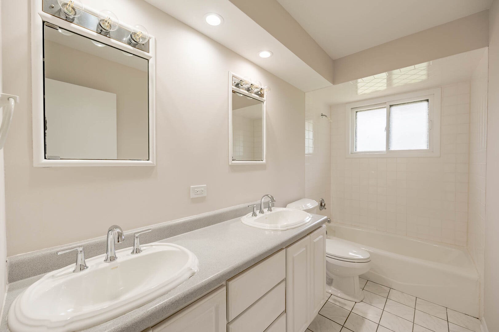14916 Hopkins Court, Orland Park, IL 60462 14916 Hopkins Court, Orland Park, IL 60462