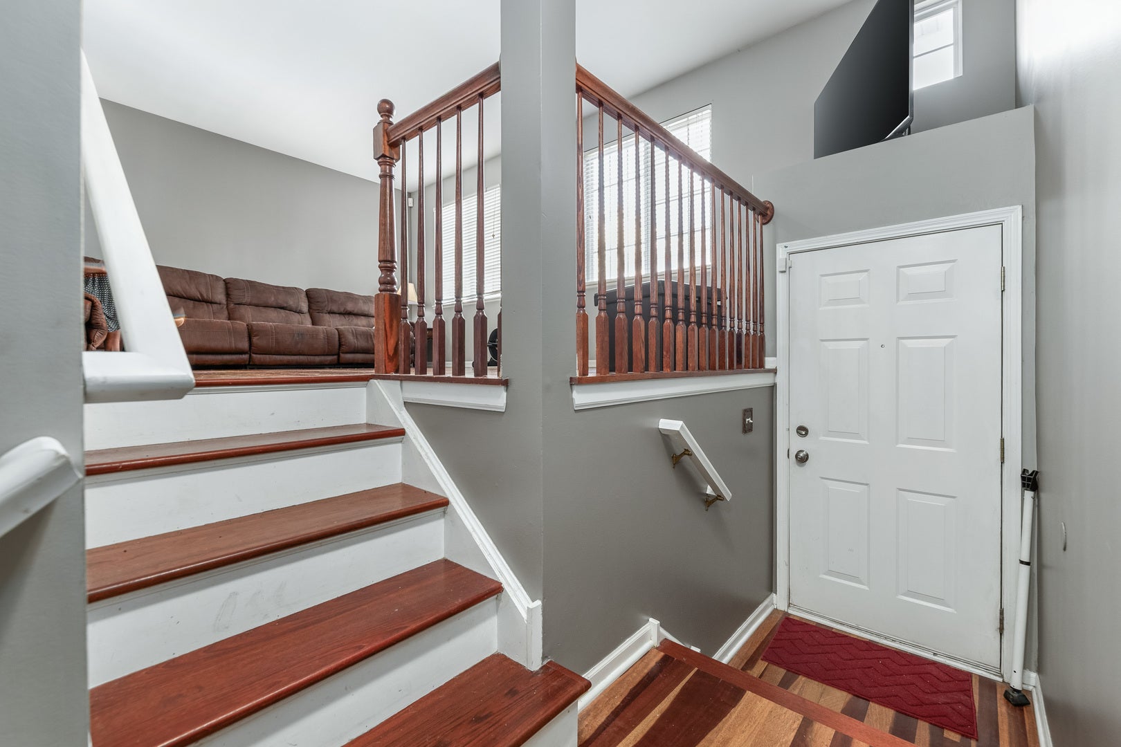 1895 Indian Hill Lane, Aurora, IL 60503 1895 Indian Hill Lane, Aurora, IL 60503