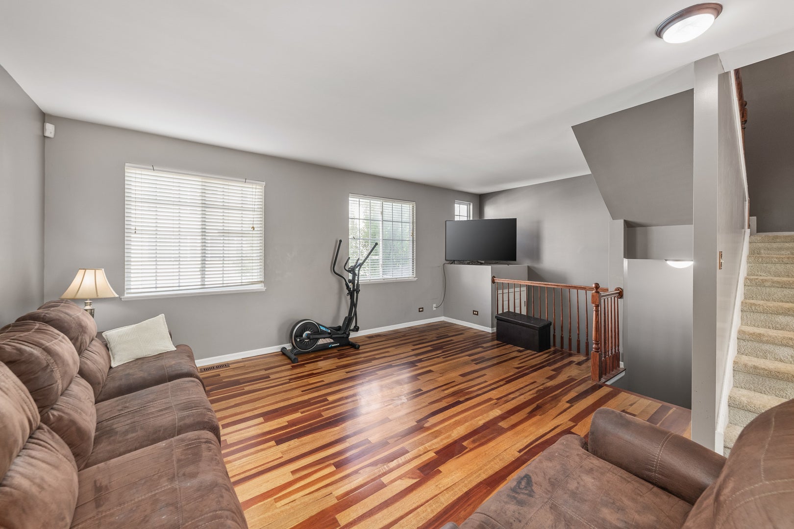 1895 Indian Hill Lane, Aurora, IL 60503 1895 Indian Hill Lane, Aurora, IL 60503