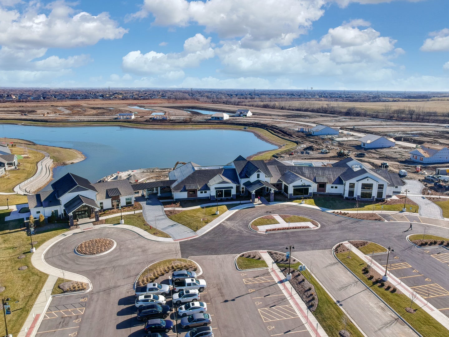 3322 Fulshear Circle, Aurora, IL 60503 AERIAL VIEW OF LINCOLN PRAIRIE CLUBHOUSE