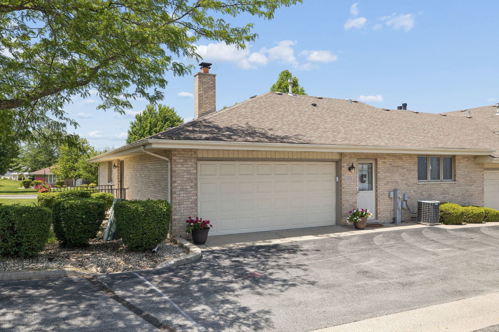 17701 Pennsylvania Court, Orland Park, IL 60467 17701 Pennsylvania Court, Orland Park, IL 60467