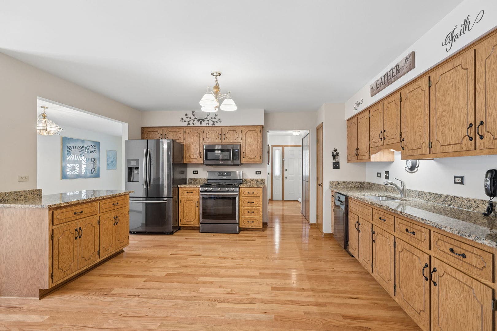 17701 Pennsylvania Court, Orland Park, IL 60467 17701 Pennsylvania Court, Orland Park, IL 60467
