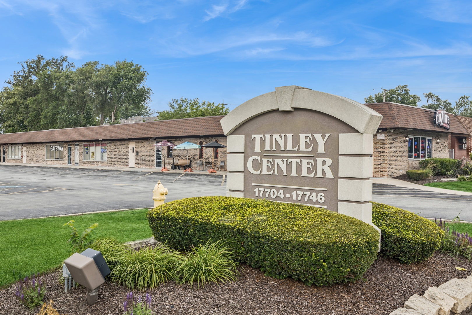 17720 Oak Park Avenue, Tinley Park, IL 60477 17720 Oak Park Avenue, Tinley Park, IL 60477