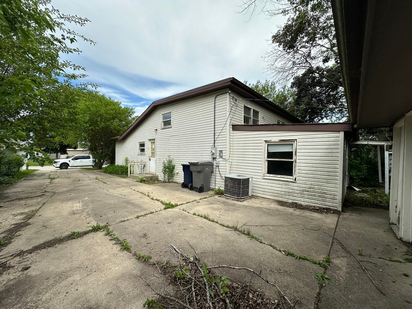 15240 Hilltop Drive, Orland Park, IL 60462
